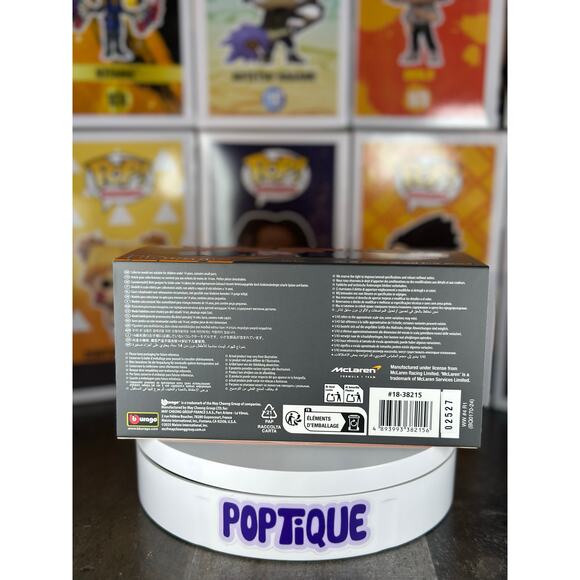 F1 McLaren MCL38 Lando Norris # 4 with Helmet (2024) Die-Cast Metal 1:43 - Picture 6 of 7